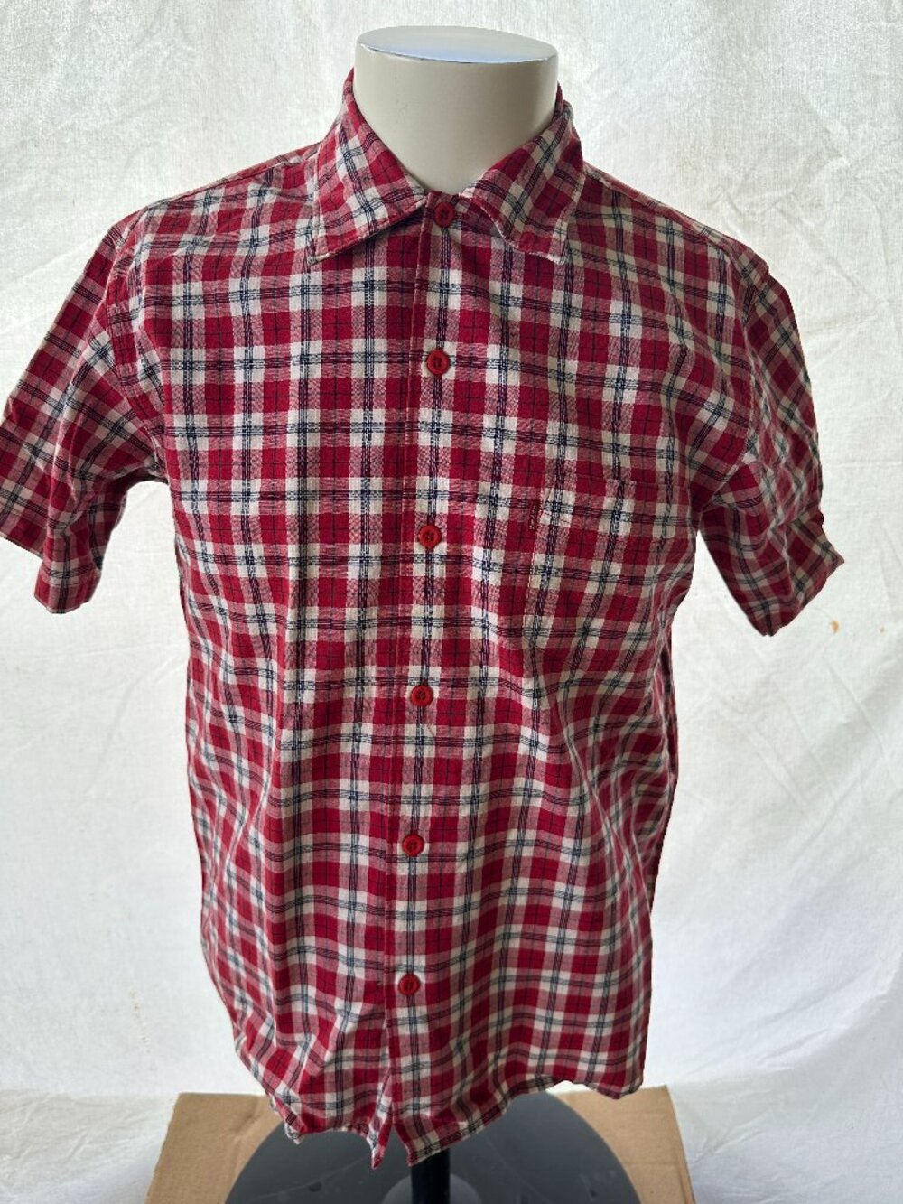 Levi's Red Tab Men's Red White Plaid SS Button Front Shirt Size Medium Cotton